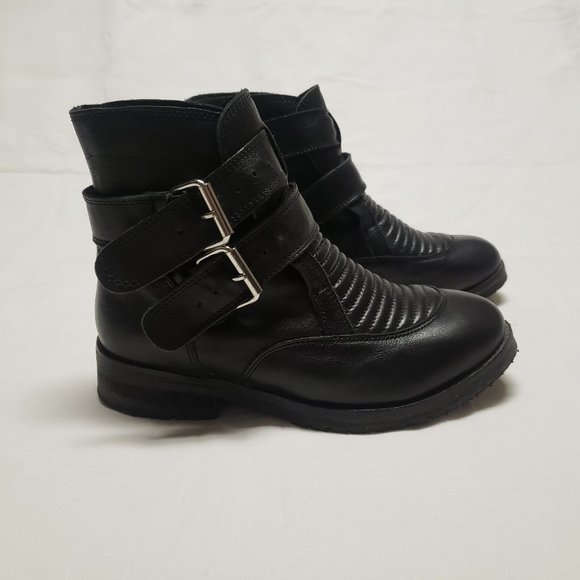 Dena & Ozzy Black Leather Booties - Picture 1 of 4